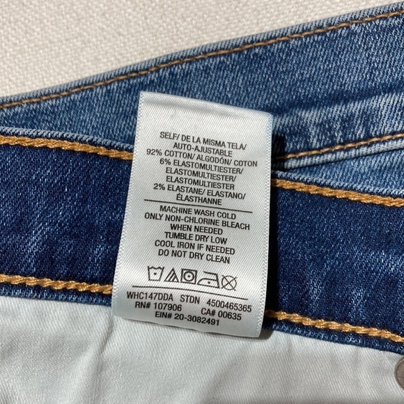 HUDSON | NWOT Distressed Barbara Bootcut Jean - Picture 11 of 15